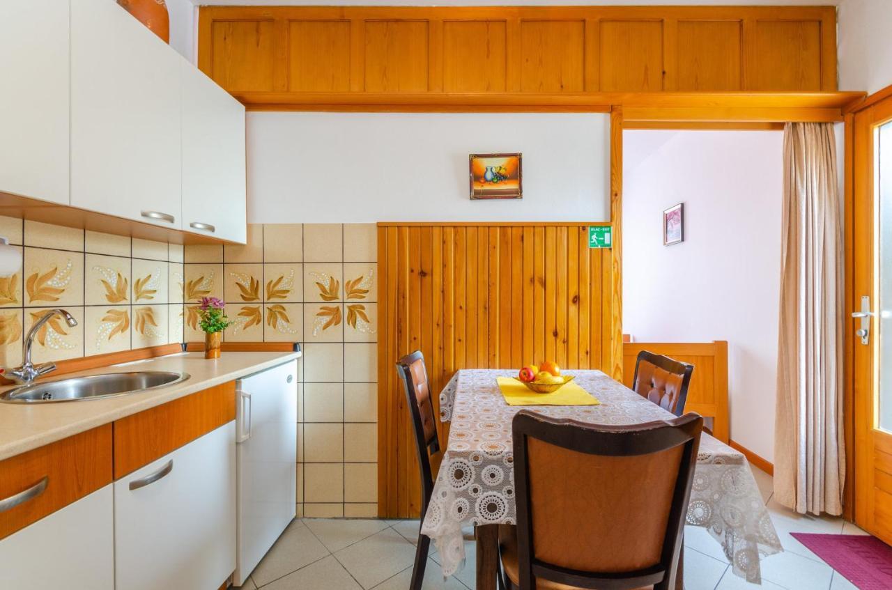 Appartement Horvat à Crikvenica Extérieur photo